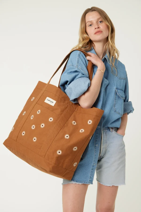 Amelot the tote bag 1